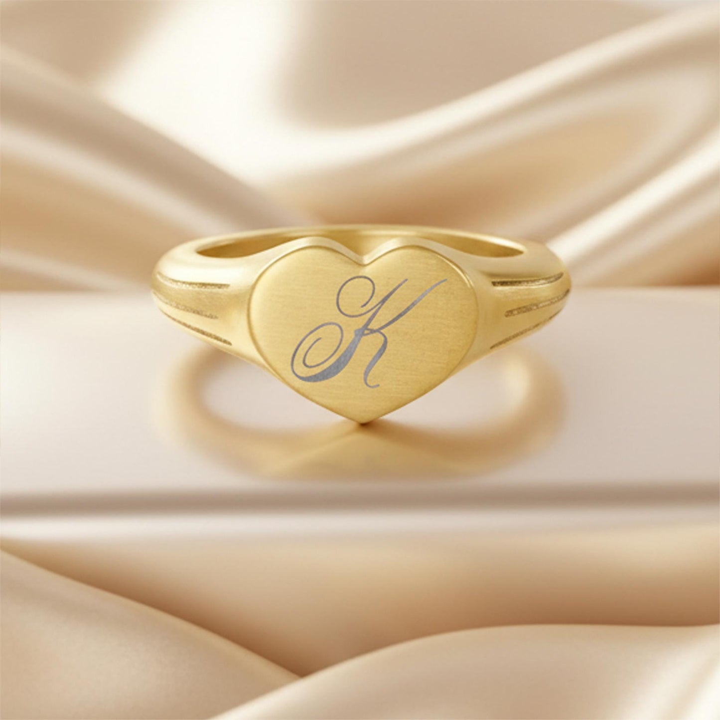 Custom gold signet ring heart or square shaped, Personalized Initial signet ring women and men, signet ring for couples, Bridesmaid gift
